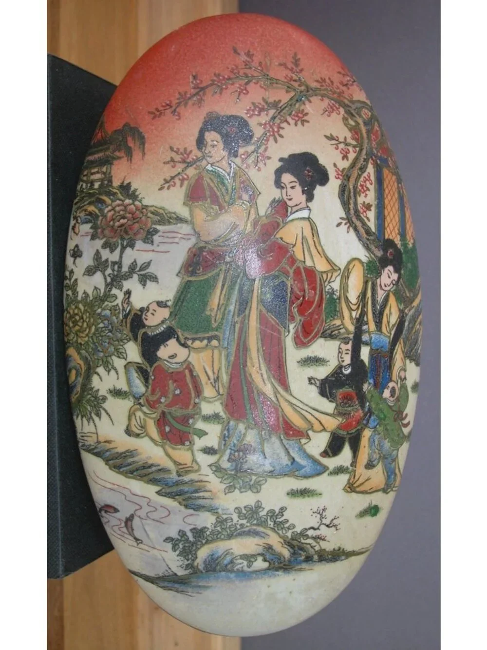 Satsuma-Style Porcelain Trinket Box